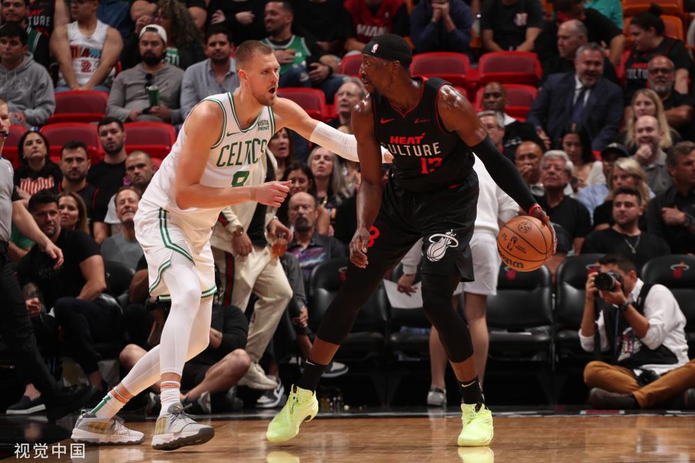 尤其是在德 尤其是在德