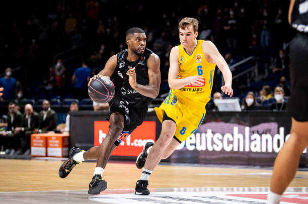 利用积极的 利用积极的